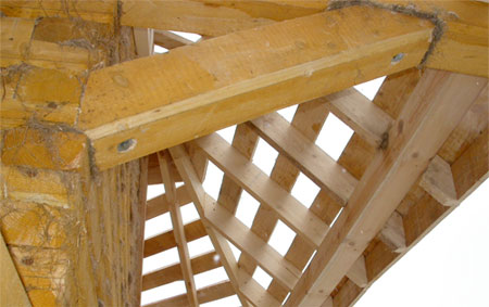 Достоинства и недостатки деревянных перекрытий в доме